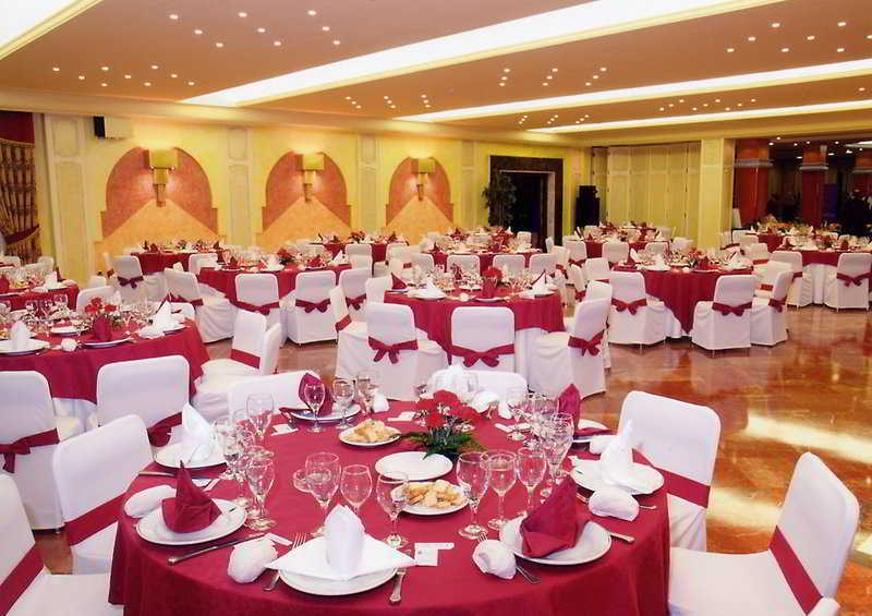 Hotel Zodiaco Байлен Экстерьер фото