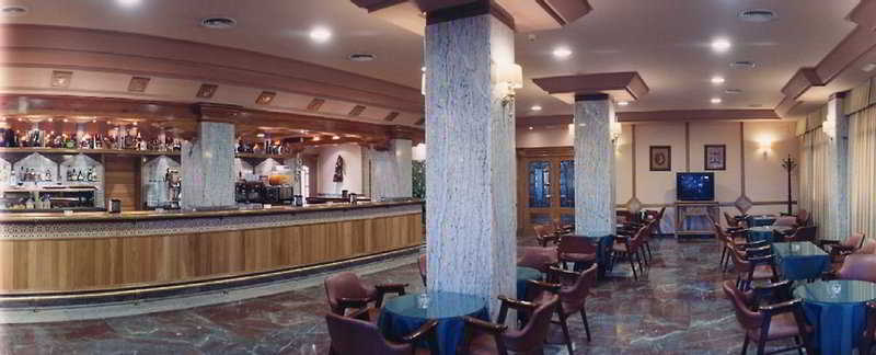 Hotel Zodiaco Байлен Ресторан фото
